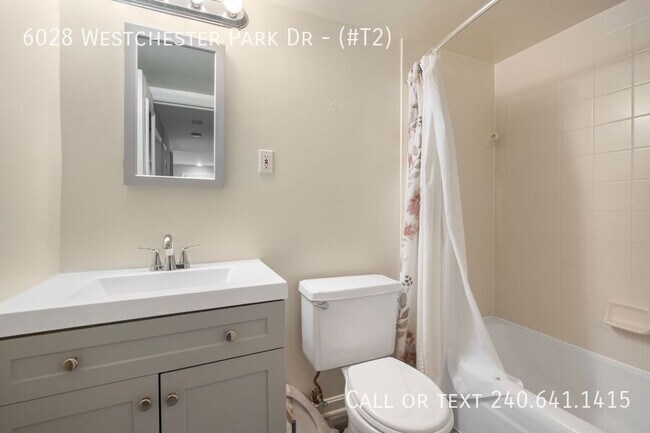 Building Photo - 6028 Westchester Park Dr