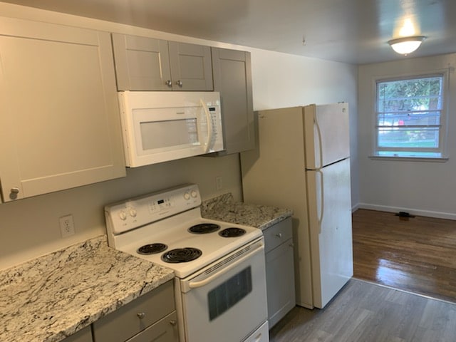 Building Photo - 324 S McKinley St