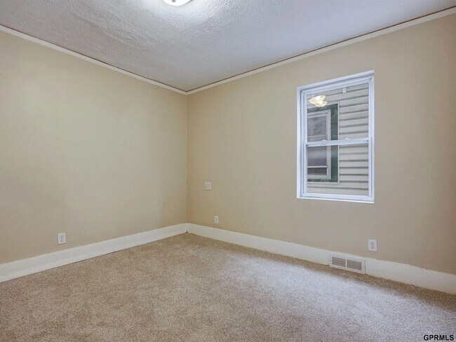 Building Photo - Two bedroom house for rent