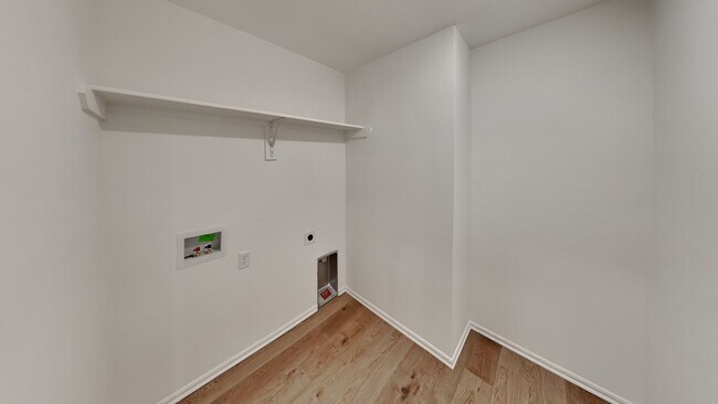 Building Photo - Brand New Spacious 4 Bedroom 2 Bath Home i...