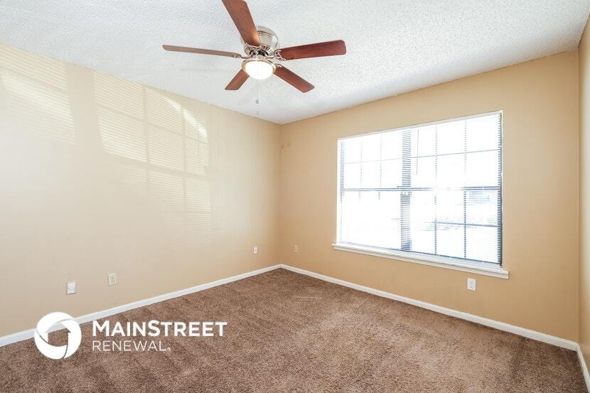 Building Photo - 2532 Townsquare Dr