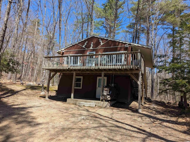 Primary Photo - 30 Middle Shore Dr