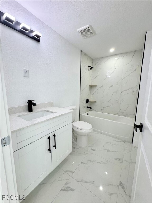 Building Photo - 670 Chemstrand St E