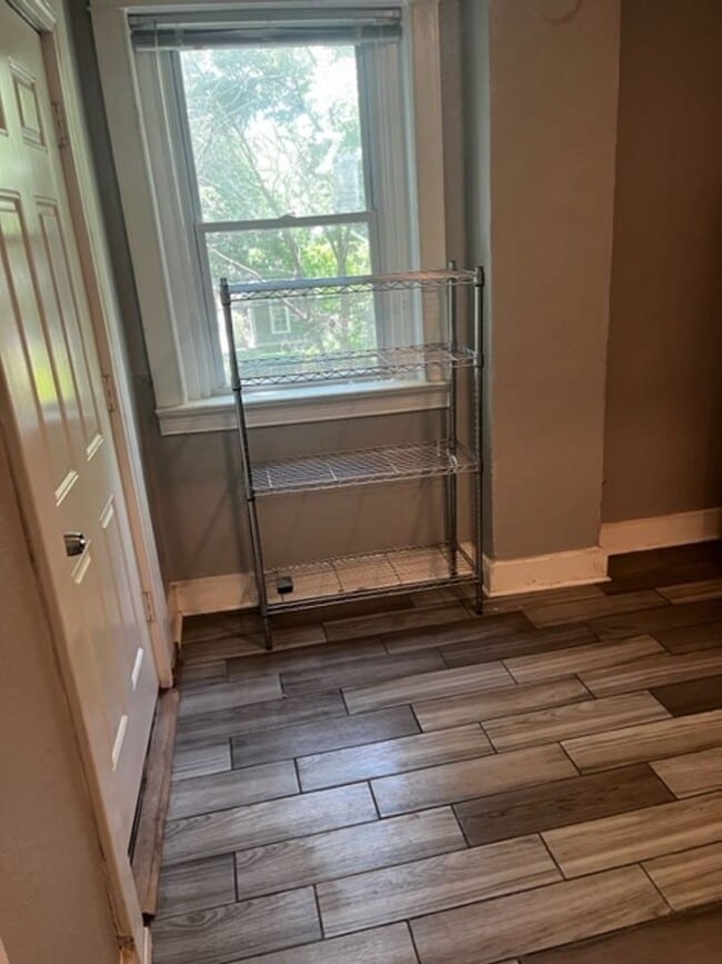 Building Photo - 3314 Tracy Ave