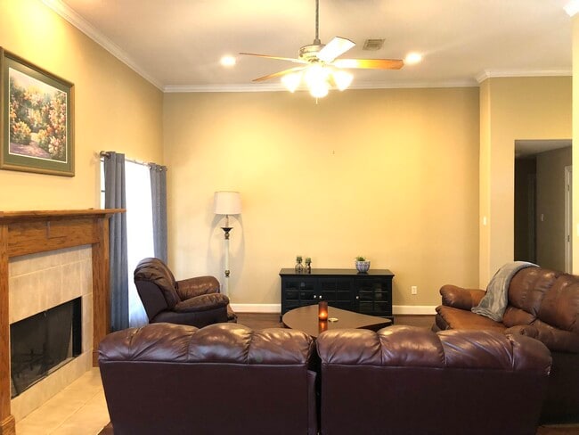 Building Photo - 106 Stony Point Ct