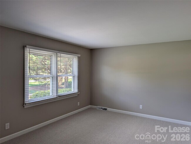 Building Photo - 103 Abingdon Cir