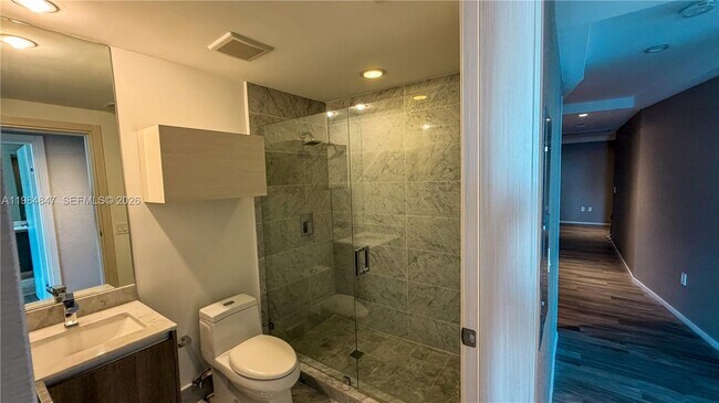 Building Photo - 801 S Miami Ave