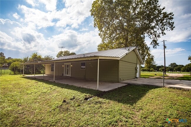 Building Photo - 803 Happy Haven Rd