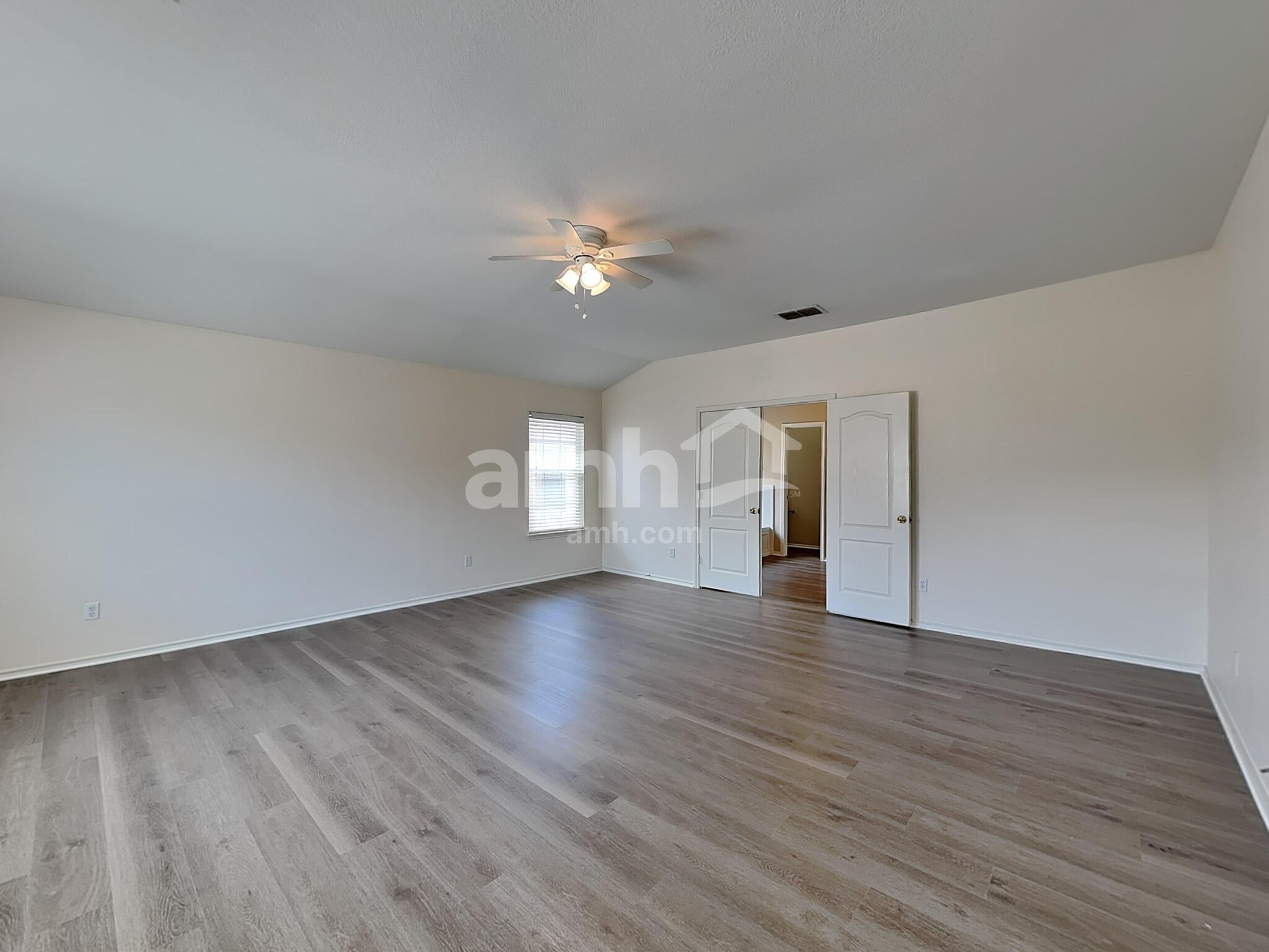 Building Photo - 23007 Airedale Ln