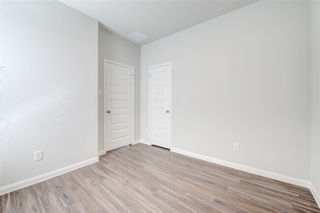 Building Photo - 13321 Burbot Dr