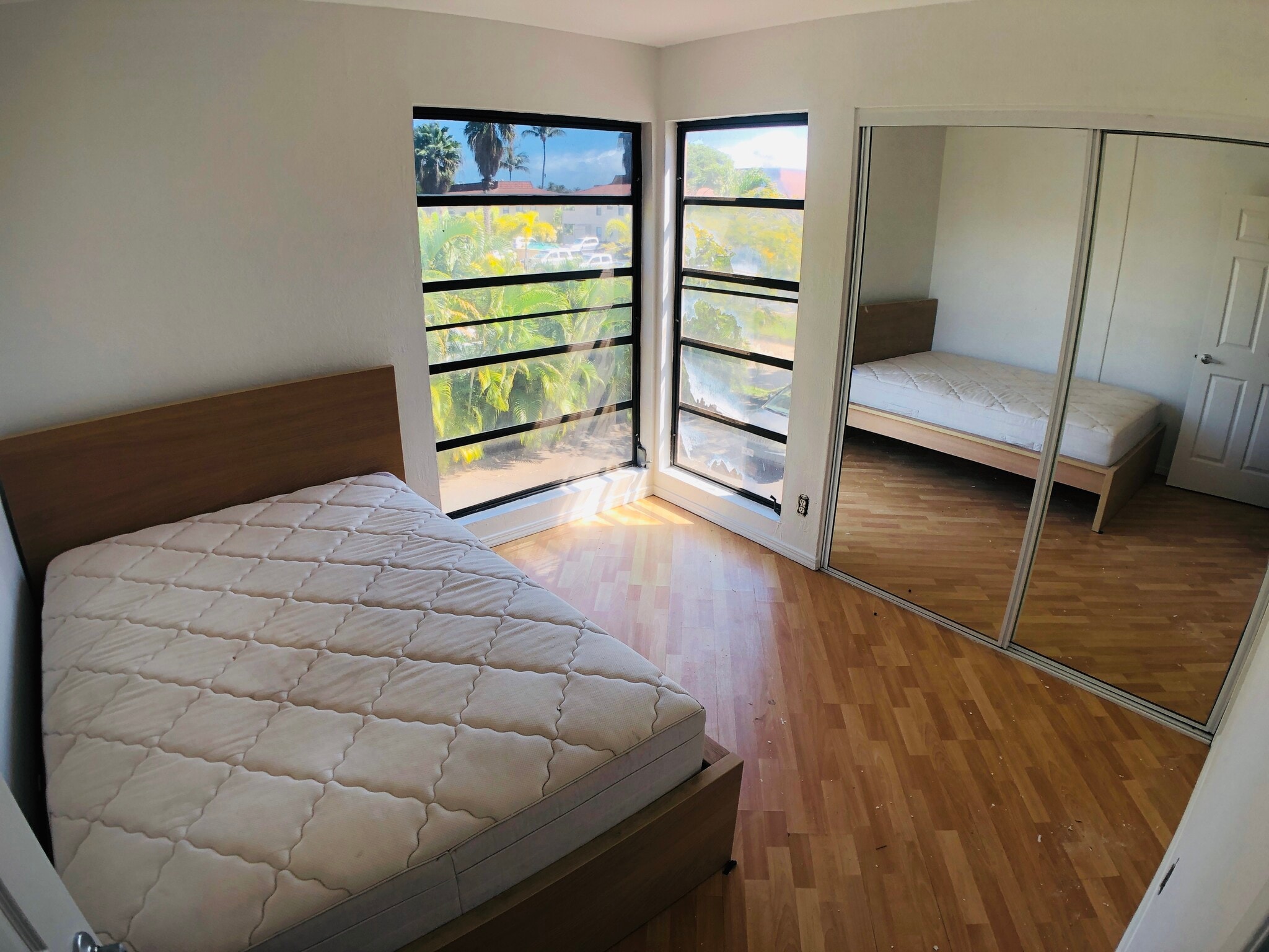 Building Photo - 50 Waiohuli St