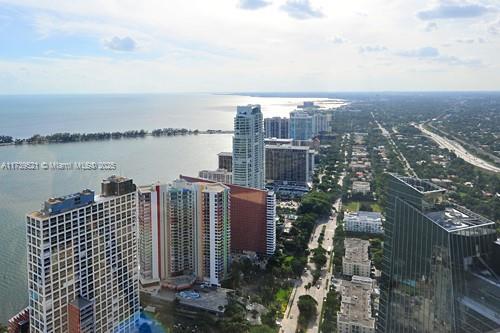 Building Photo - 1425 Brickell Ave