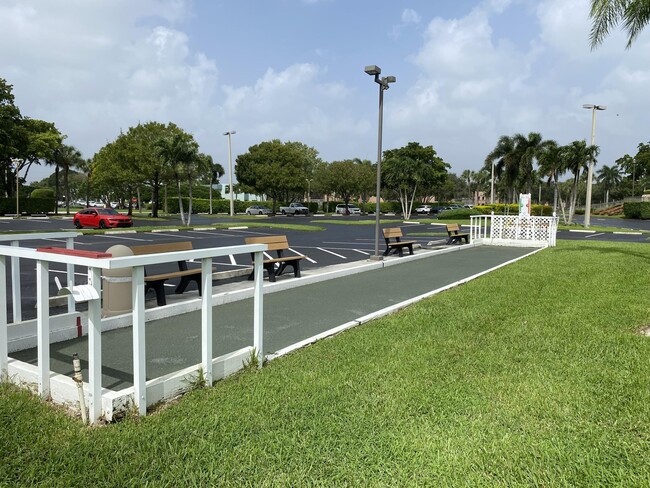 Building Photo - 15496 Lakes of Delray Blvd