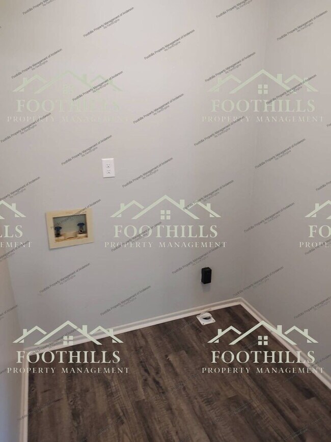 Building Photo - 122 Smith Dr