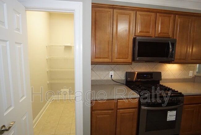 Building Photo - 1850 Stone Harbor Way