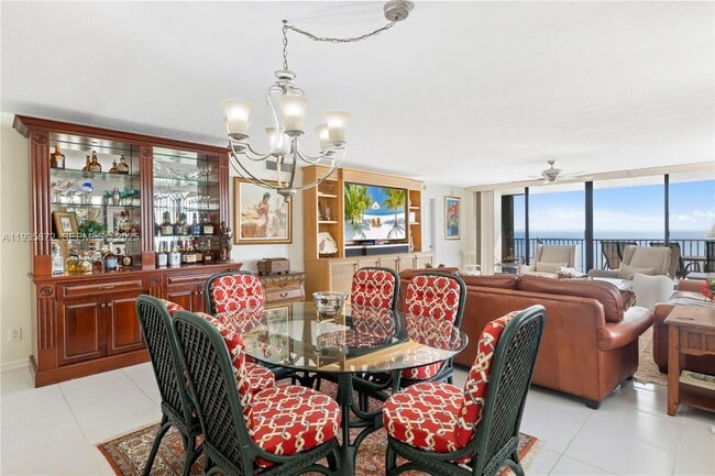 Building Photo - 4000 N Hwy A1A