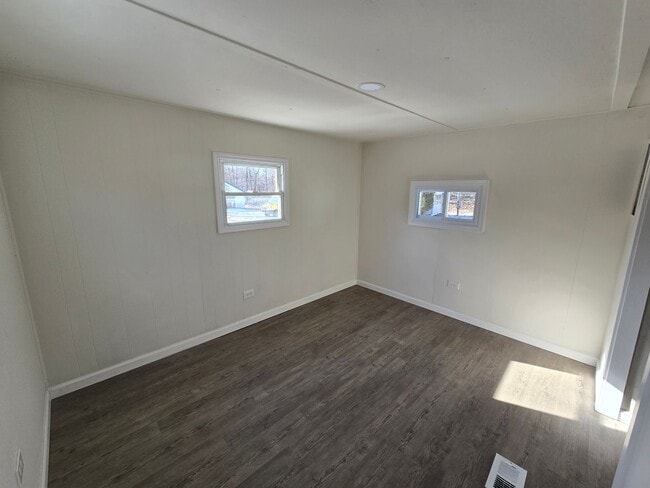 Building Photo - 1142 E Stateside Dr