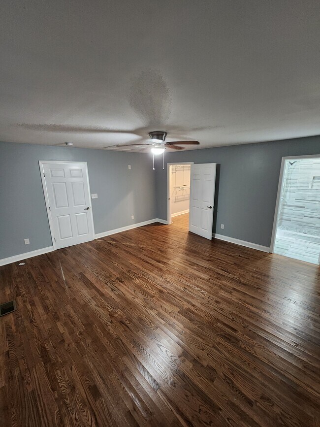 Primary Bedroom (Empty) - 1377 Avon Ave SW