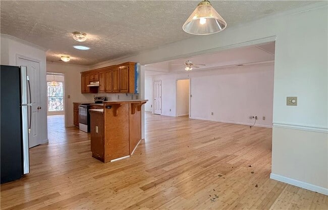 Building Photo - 1040 Sunny Field Ct NE