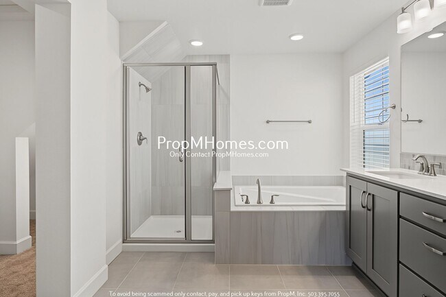 Building Photo - 3614 SE Nebula Ln