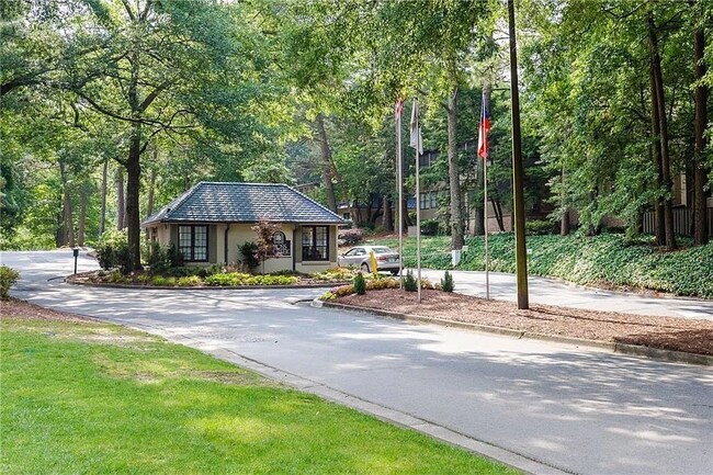 Building Photo - 128 Lablanc Way NW