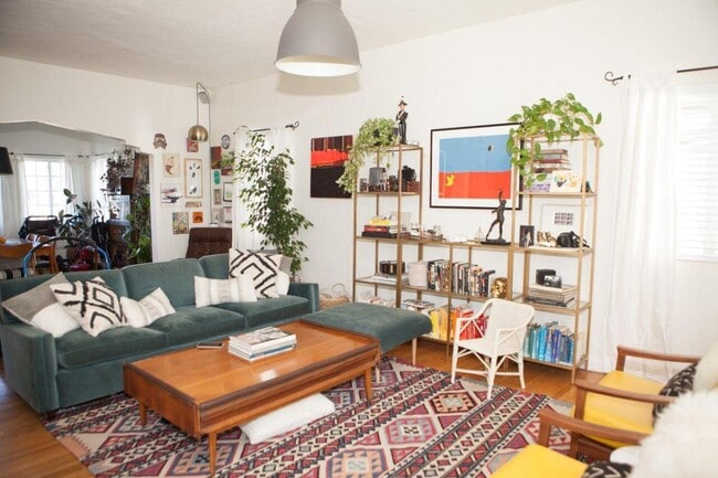 Building Photo - 1513 Murray Dr