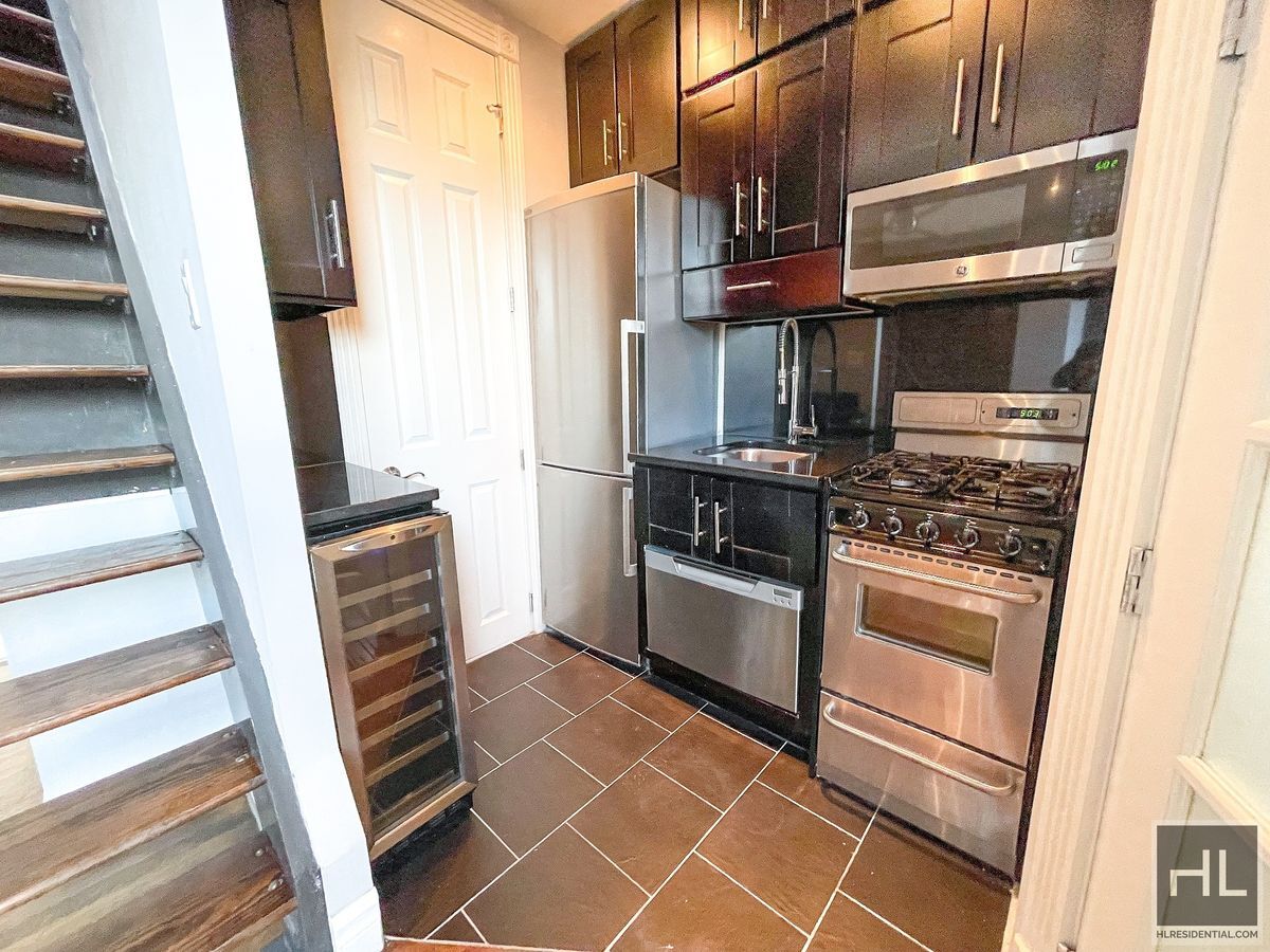 MOTT ST. - 234 Mott St New York NY 10012 | Apartment Finder