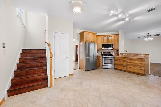 Building Photo - 4176 Canyon Glen Cir