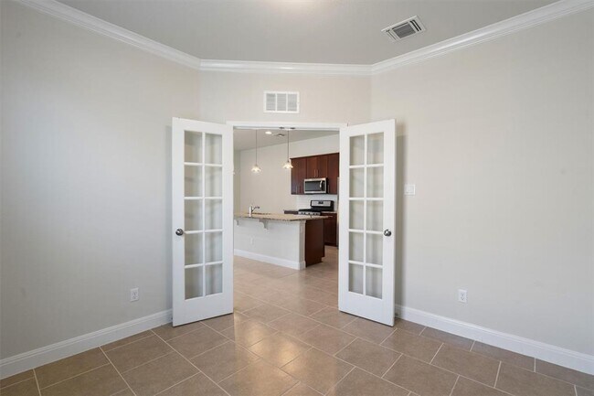 Building Photo - 209 Methodius Dr