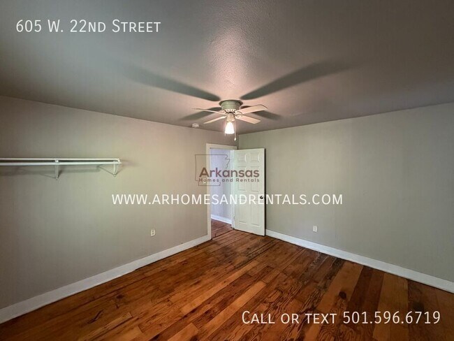 Building Photo - 605 W 22nd St