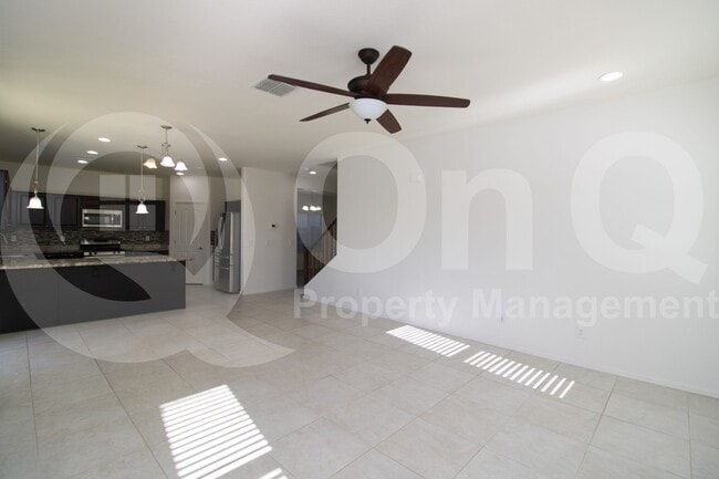 Building Photo - 1819 W Bonanza Dr