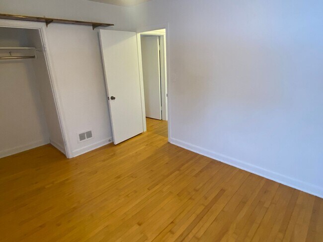 Building Photo - 2-Bedroom 1 Bath Ranch Style Home on Wausau's West Side