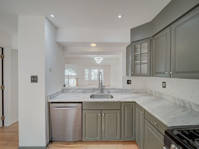 Building Photo - 3019 Spice Bush Rd