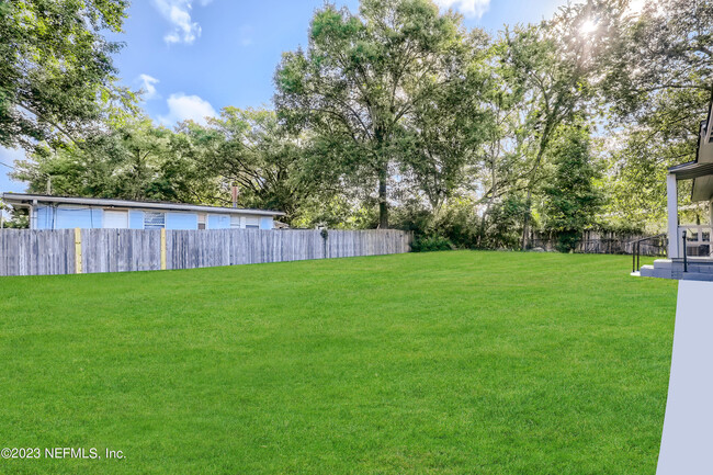 Building Photo - 6371 Sauterne Dr