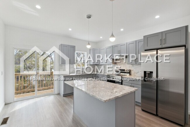 Building Photo - 4310 Ohls Ave