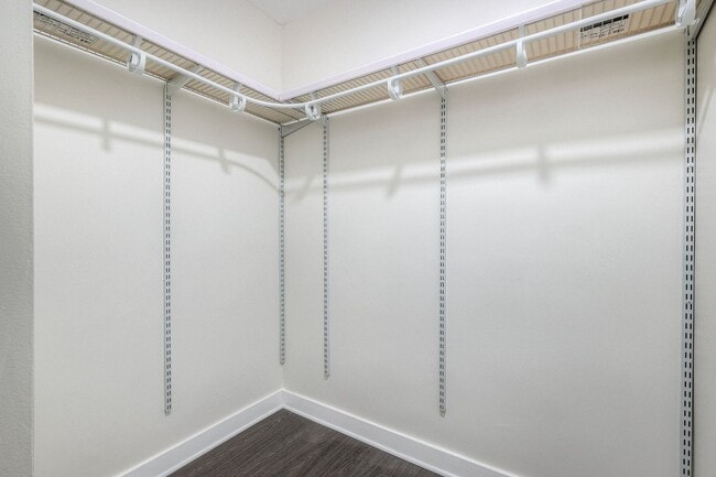 Building Photo - Updated 2-bedroom 2-bath condo in North Park!