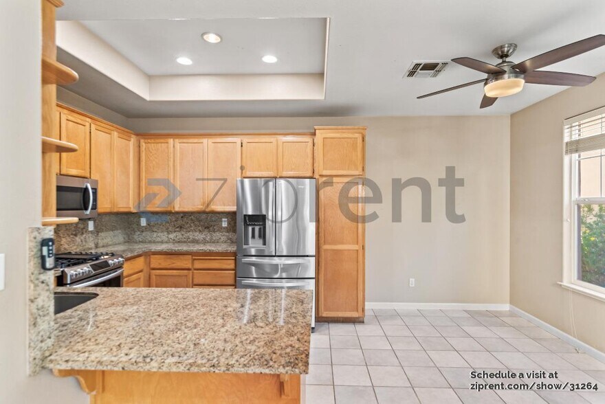 Building Photo - 3774 Florian St