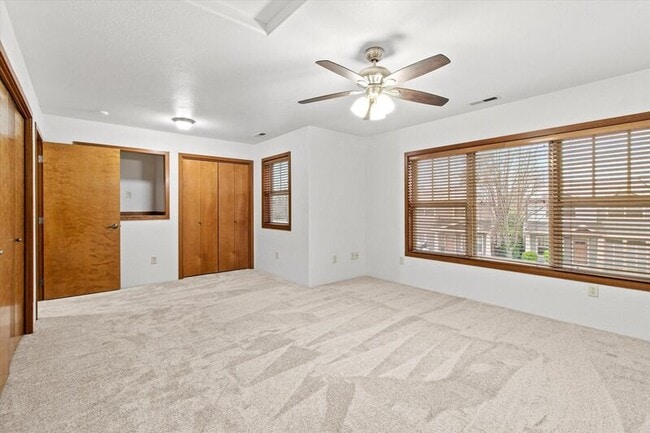 Building Photo - 3126 Alameda St