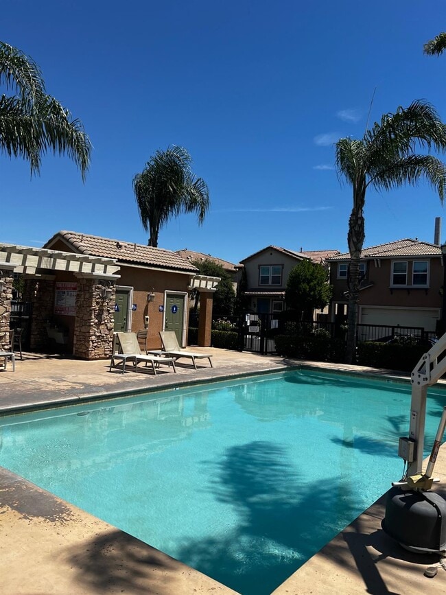 Building Photo - 7037 N Creative Dr