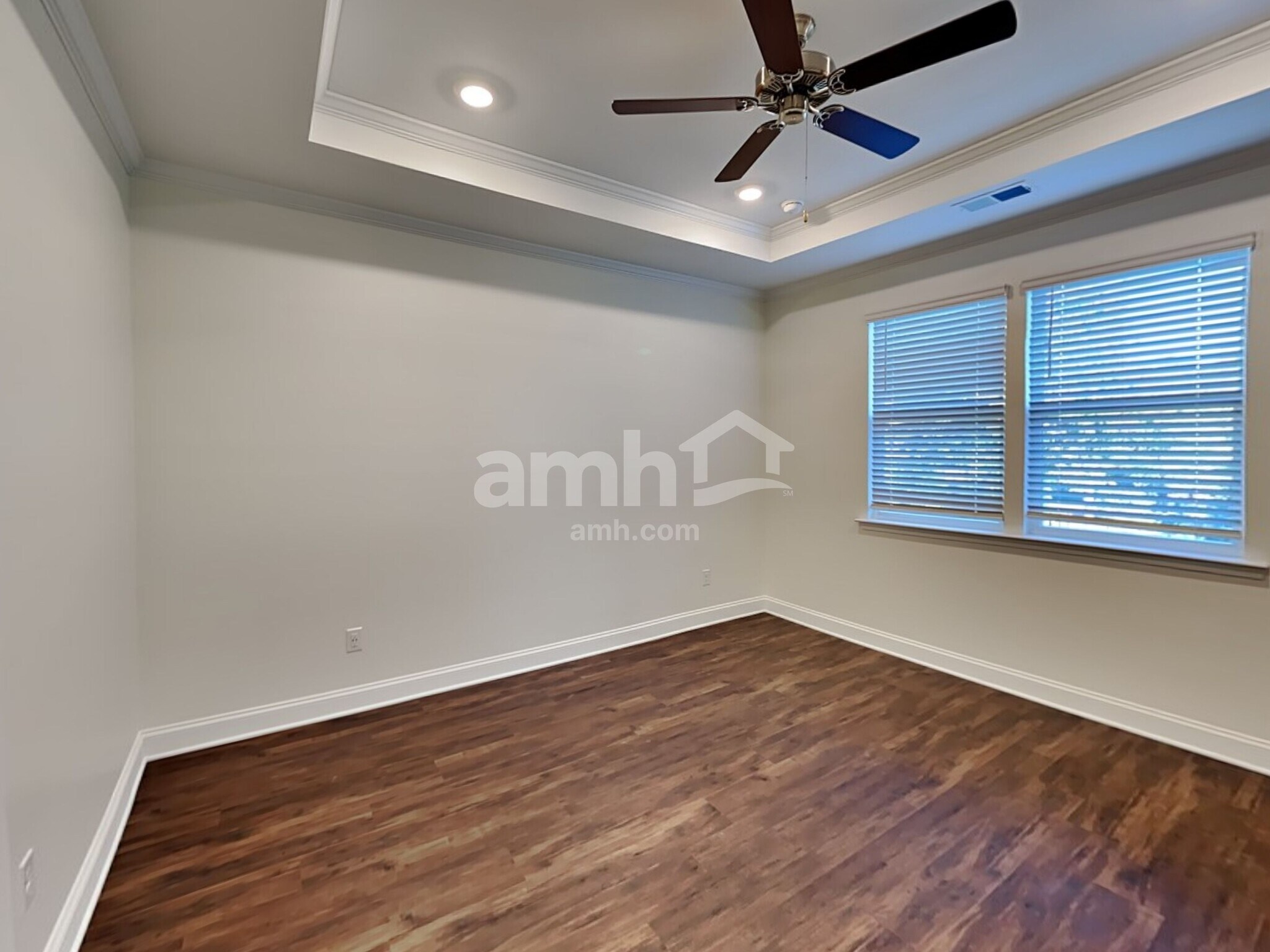 Building Photo - 551 Rivermist Dr