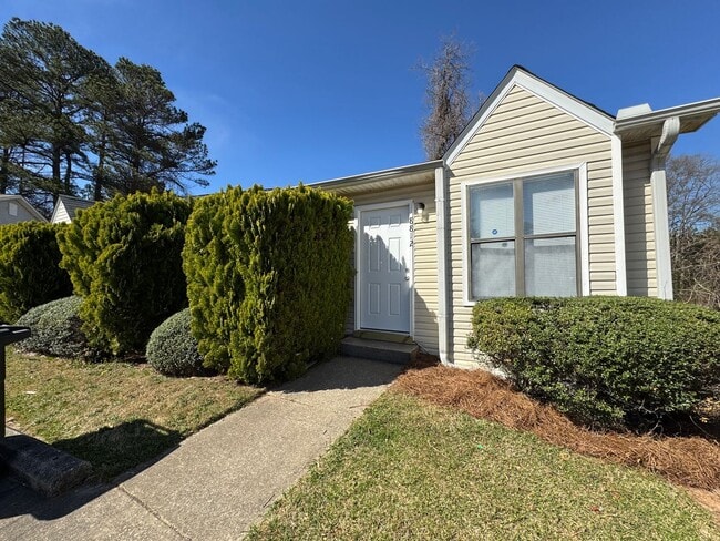 Building Photo - 8836-8836 W Hills Ct