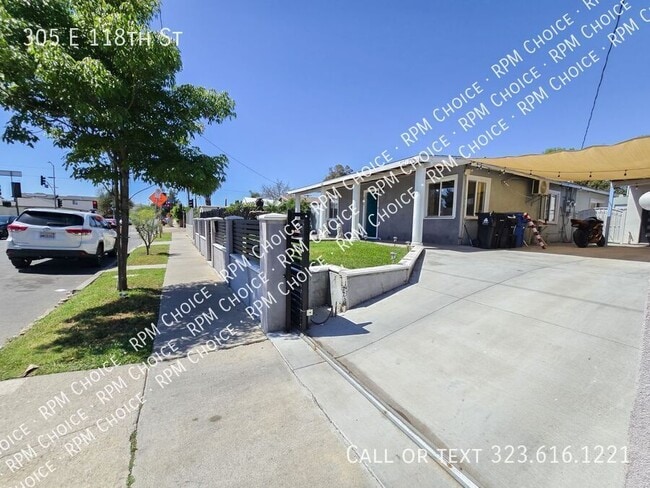 Building Photo - 305 E 118th St