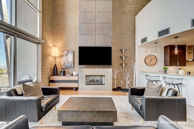 Building Photo - 11441 Allerton Park Dr