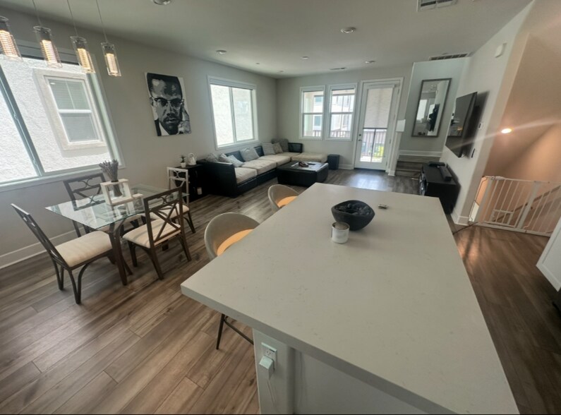 Building Photo - 2425 Little Rock Lane