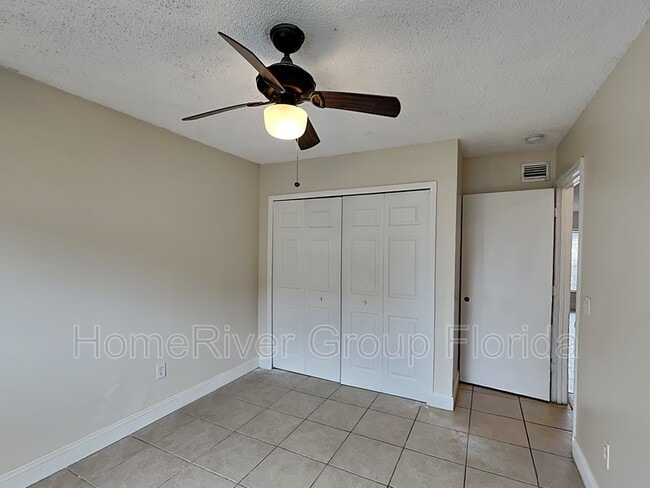 Building Photo - 3651 N Goldenrod Rd