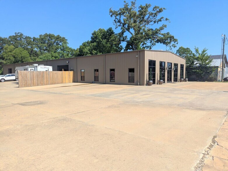 Building Photo - 4211 Sterlington Rd