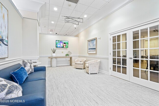 Building Photo - 787 Ocean Ave N