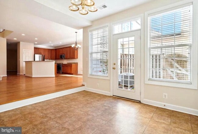 Building Photo - 5033 Softwood Ln