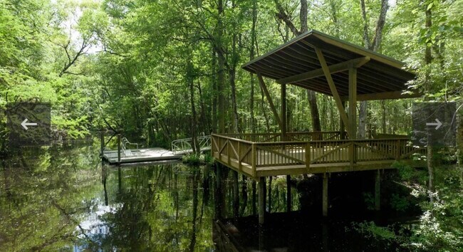 Building Photo - 16 Samantha Ct