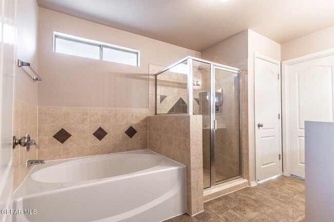 Building Photo - 14272 Lasso Rock Dr